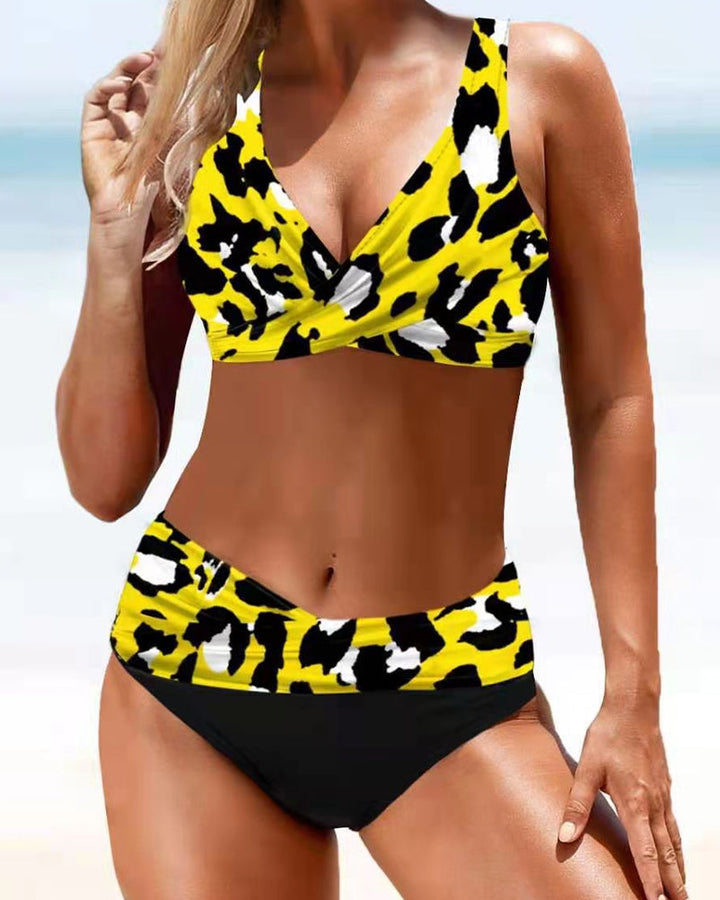 Sara | Cheerful and Colorful Bikini