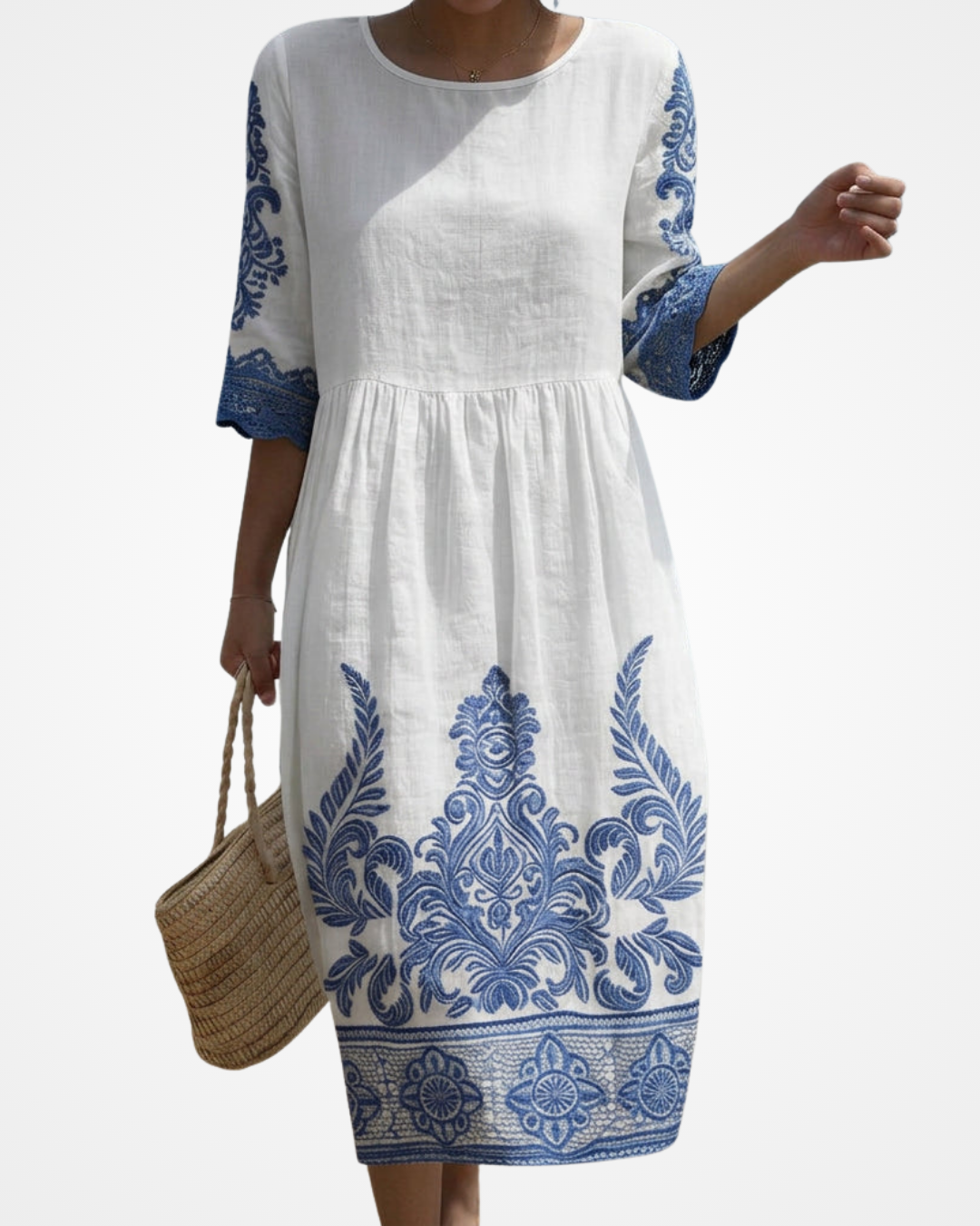 Bontle | Maxi Dress with Round Neck and Embroidery