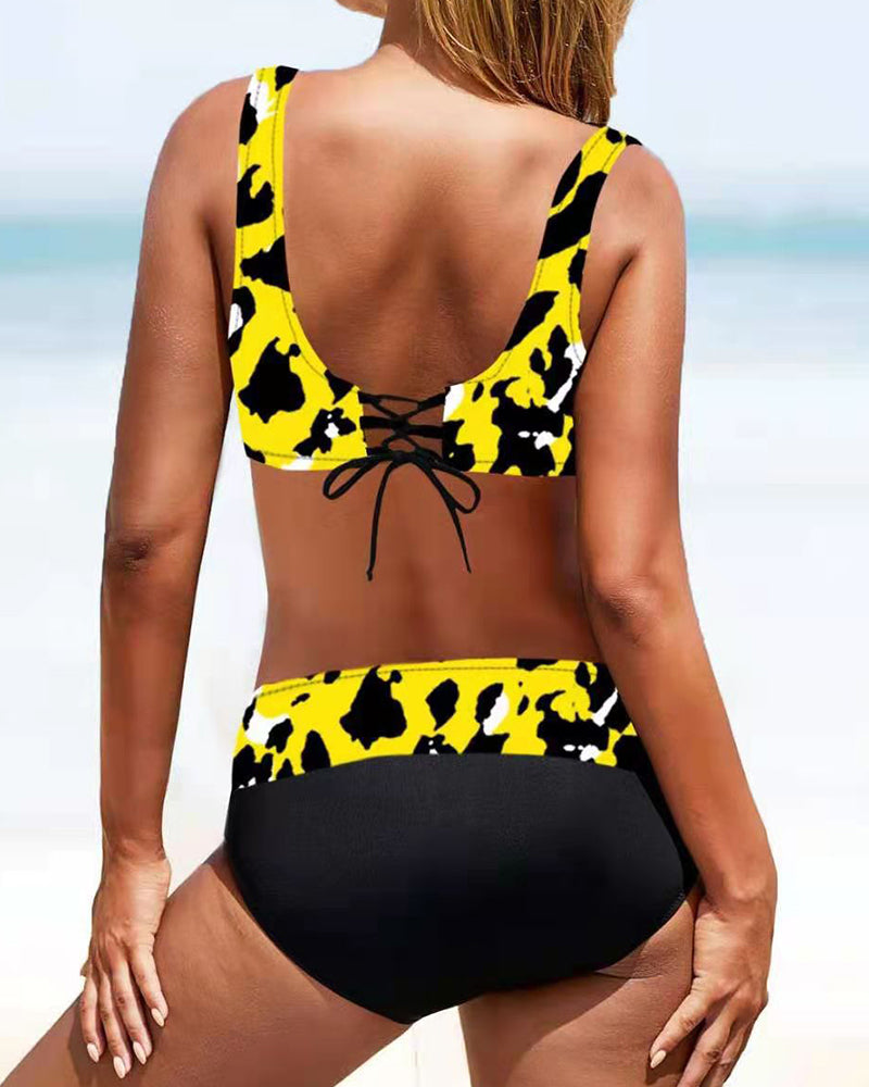 Sara | Cheerful and Colorful Bikini