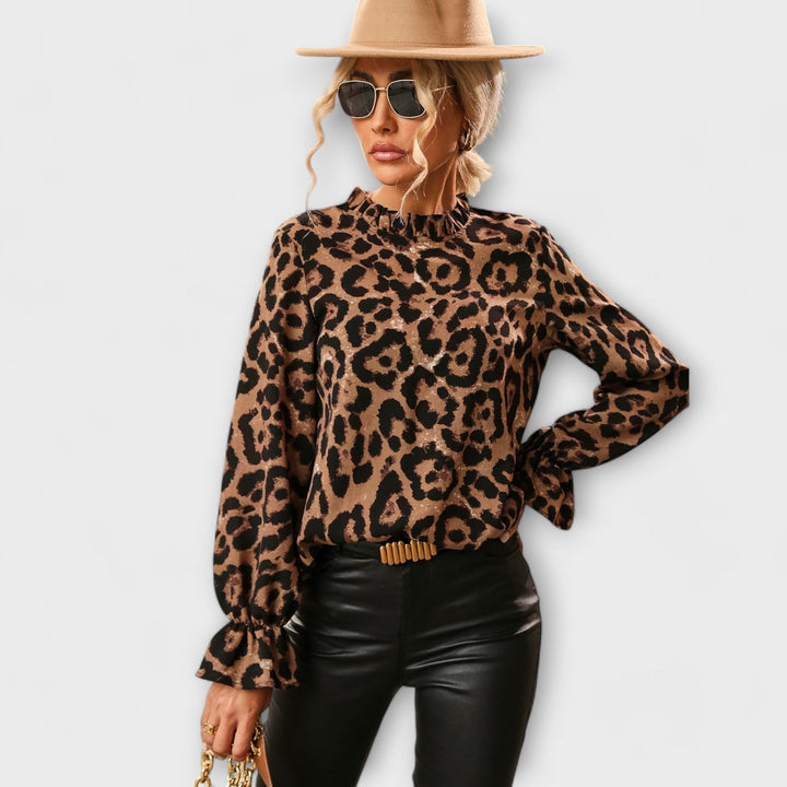 Kayla - Leopard Shirt