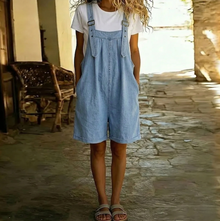 Qiniso | Ondine | Salopette corta in denim blu chiaro