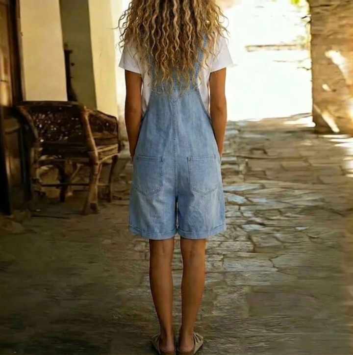 Qiniso | Ondine | Salopette corta in denim blu chiaro