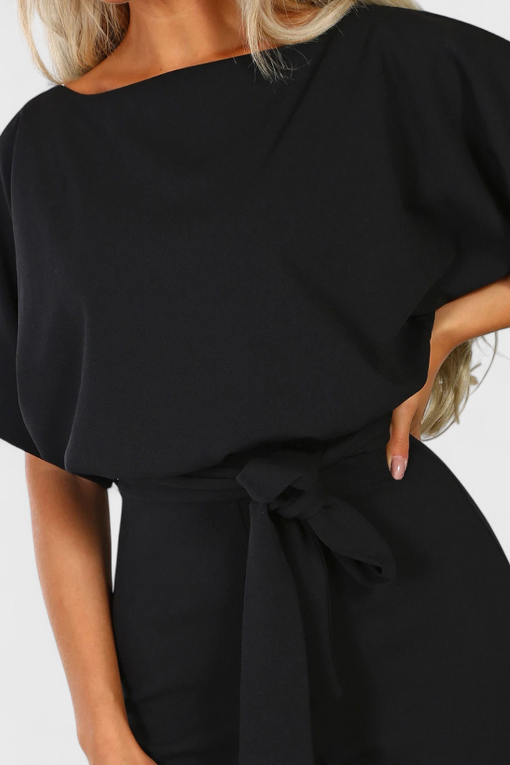 Evie | Mono Chic with Fluid Silhouette