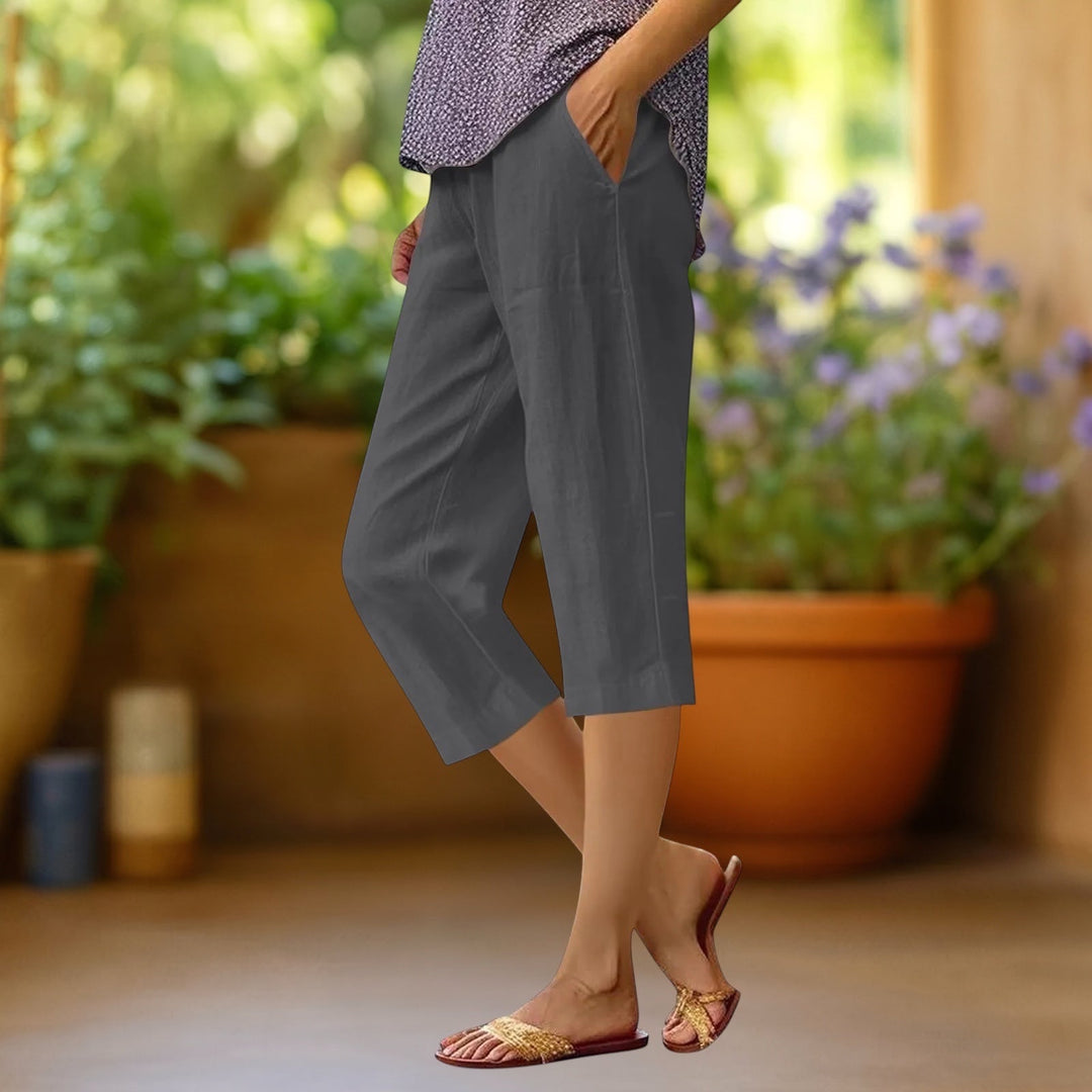 Bambu | Solid Five-Quarter Pants