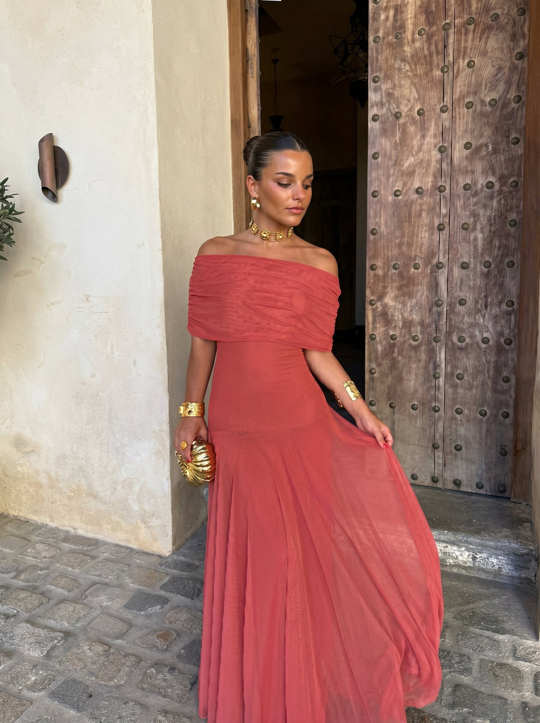 Yolanda | Discreet Elegance