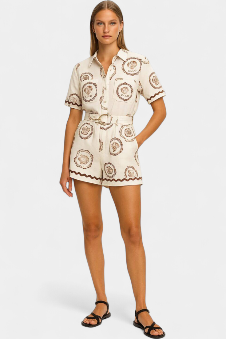 Seashell | Mono T-Shirt with Shell and Button Detail