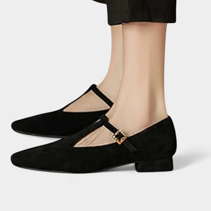 Elly | Low Heels with Strap and Buckle