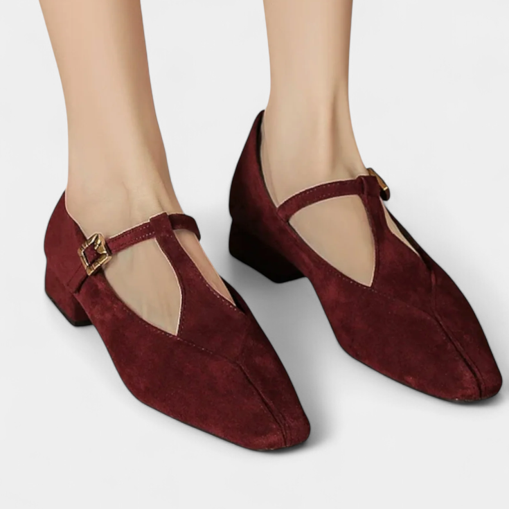 Elly | Low Heels with Strap and Buckle