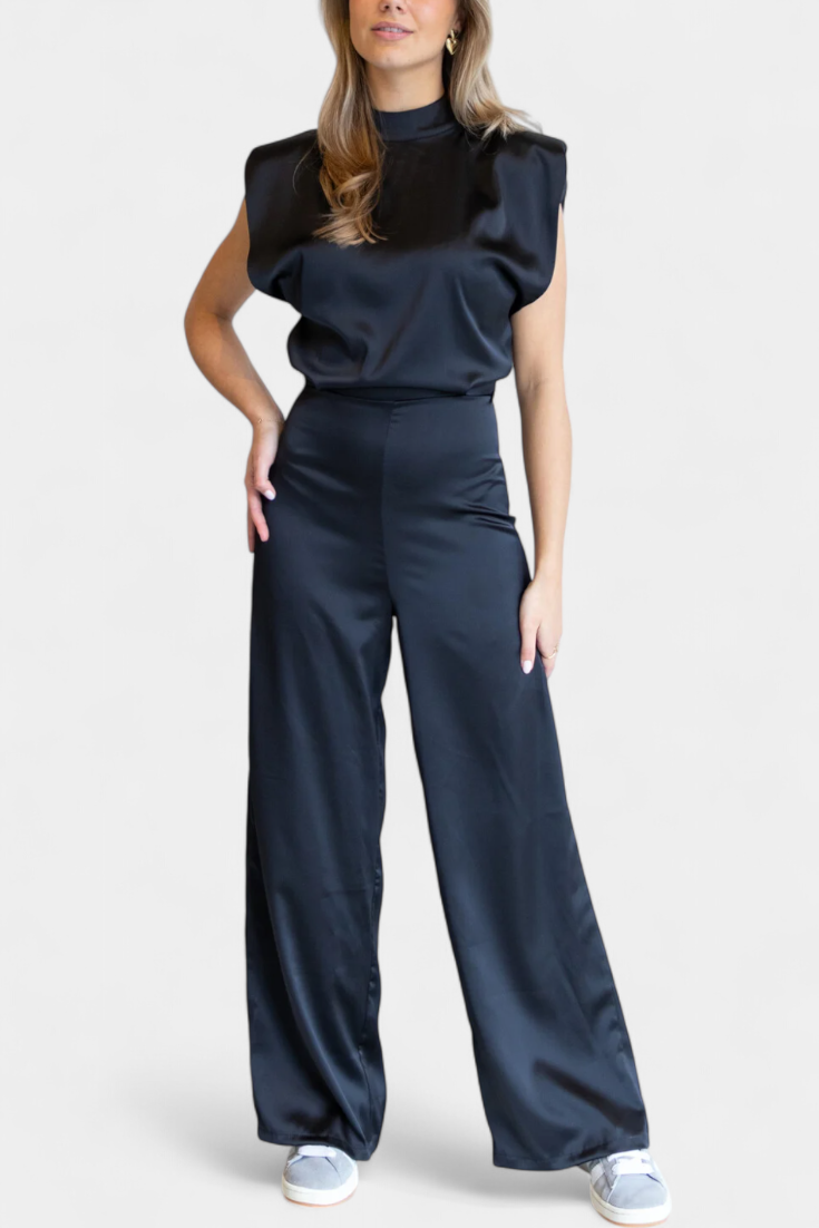 Francis | Mono Backless Fluid Cut