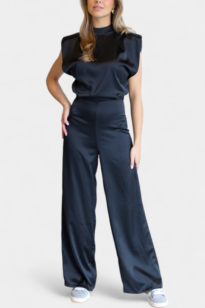 Francis | Mono Backless Fluid Cut