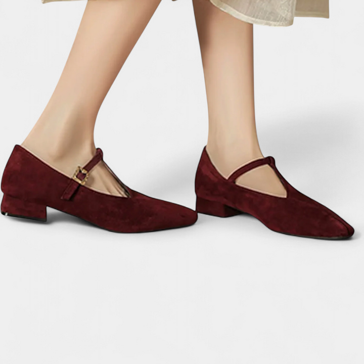 Elly | Low Heels with Strap and Buckle